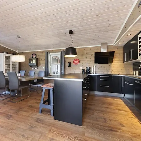 Holiday home Fjellslottet